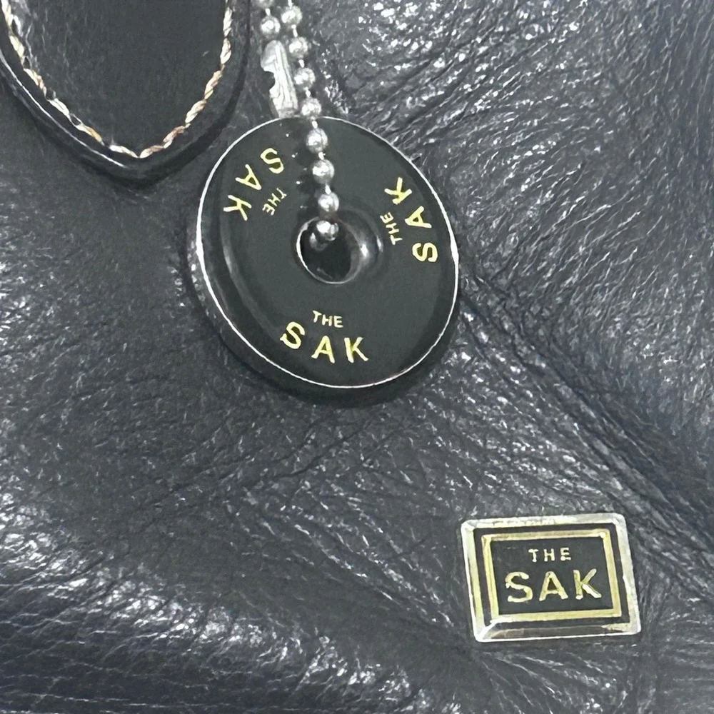 The Sak sak black